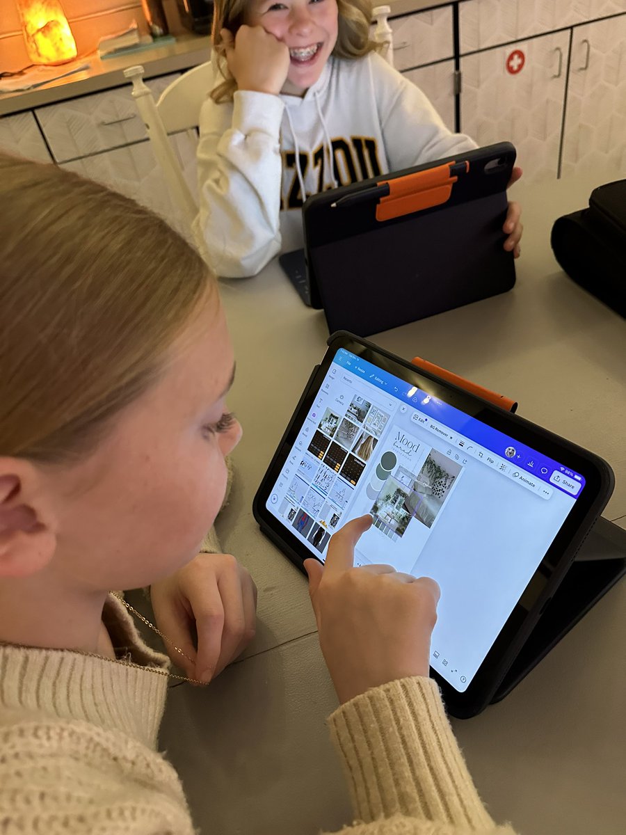 Natalie Flora tweet media