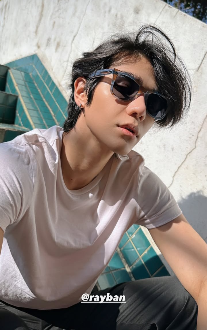JeffBarcodeBR_'s tweet photo. [STORY 🪐] 10.12.24 📷• Atualização do @.jeffsatur via Story IG.

Jeff nosso handsome boy 🫶🏼

#Jeffsatur #RayBanChange 
#RayBan @jeffsatur https://t.co/0tuv984U2g