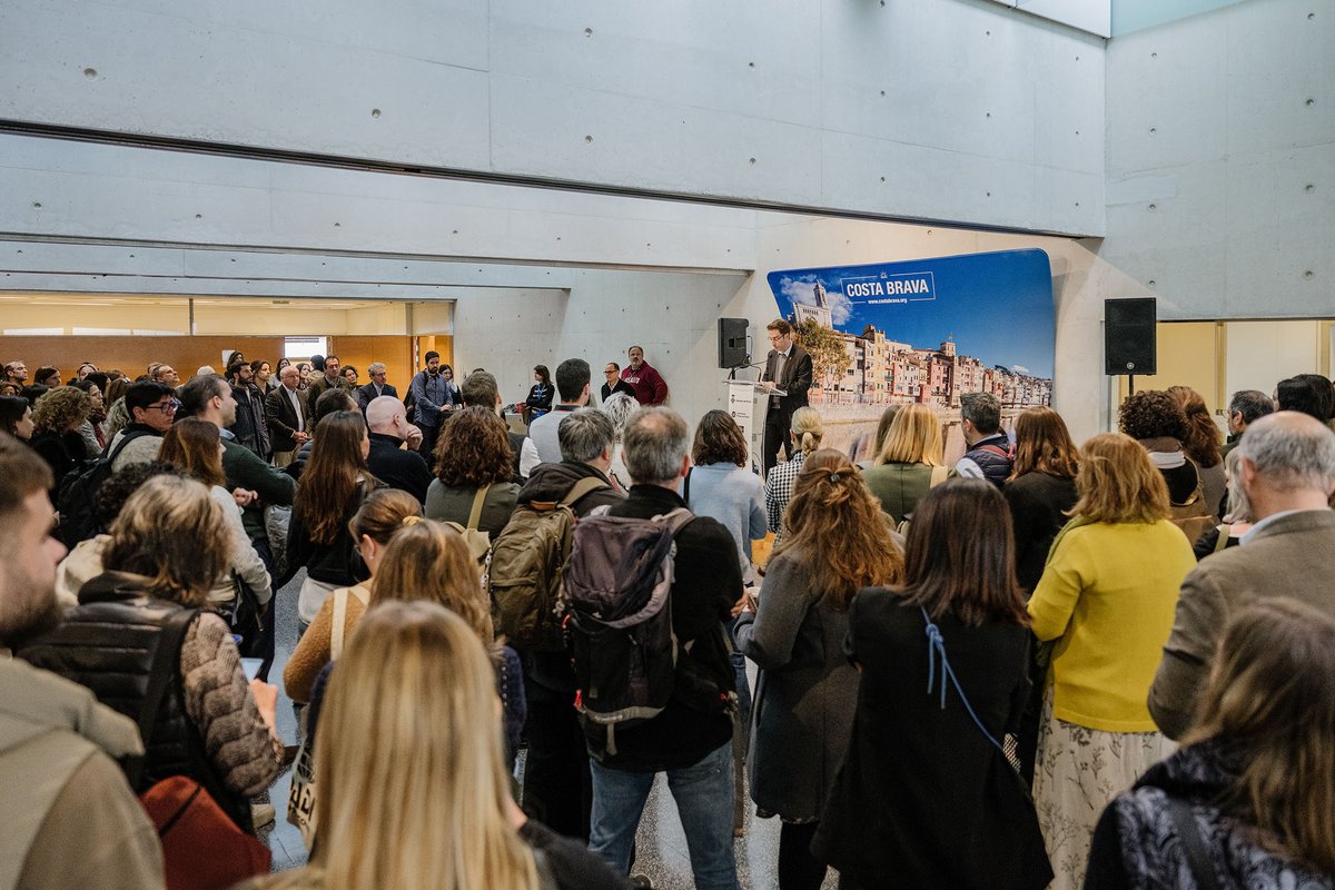 Costa Brava Pirineu tweet media