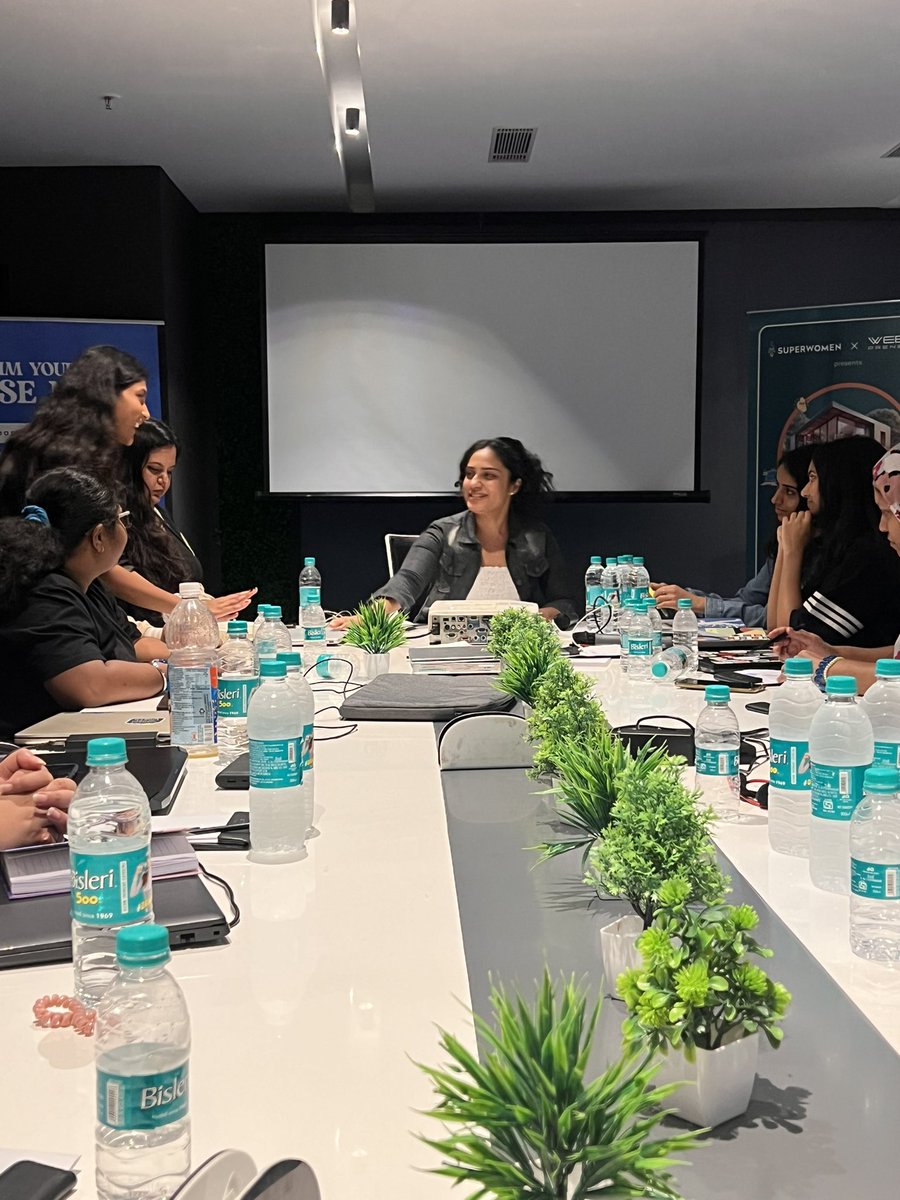 YasminaClement's tweet photo. Learning from the boss, @mia_unhashed Thank you, Mia! You were so inspiring and passionate about everything you’re doing and building so far 💯💥

@superwomendao https://t.co/MwLrwmt8sy