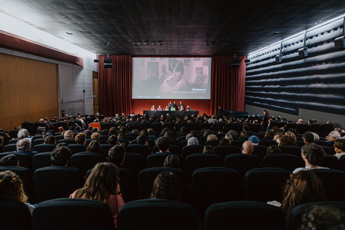 ReteenaFest's tweet photo. 📸✨ Instantànies que es queden per sempre a la nostra retina! Gràcies per acompanyar-nos en aquest cap de setmana magnífic a la Filmoteca! ✨🎬
 
#Reteena2024 https://t.co/yELApHoQNV