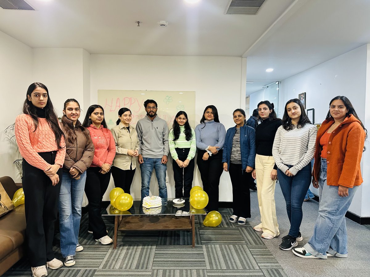 AllHeartWeb's tweet photo. Celebrating Nakul’s Day 🎉🎂
To the heart of our team, happiest of birthdays, Nakul! 💖 Here’s to more success, smiles, and shared moments with All Heart Web!
#HappyBirthday #TeamLove #Nakul #NakulBirthday #AllHeartWeb #birthdaycelebration https://t.co/L8tTOsAzSJ
