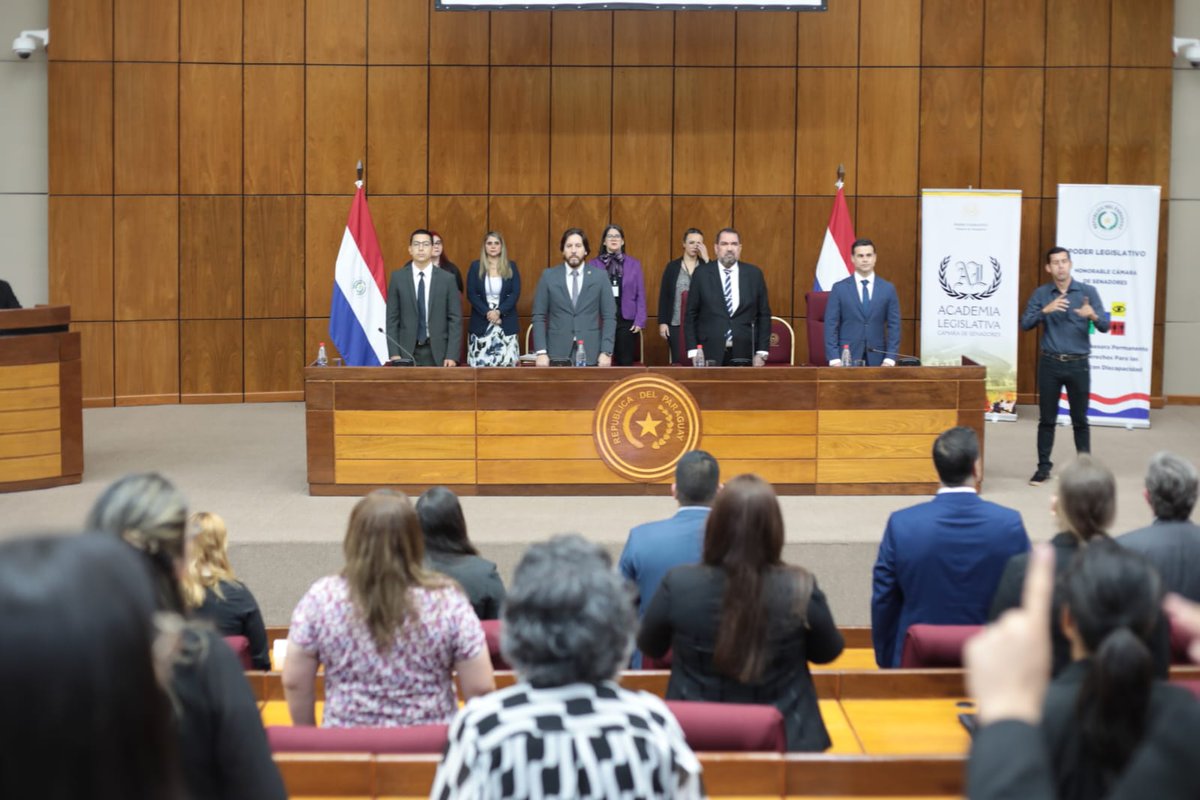 SenadoresPy's tweet photo. Se realiza la ceremonia de graduación del Diplomado en Derechos para las Personas con Discapacidad 1era. Edición, organizada por la Academia Legislativa y la Comisión Asesora de los Derechos para las Personas con Discapacidad, presidida por el senador @EdgarLopez2018 https://t.co/0Wv99Mk9pN