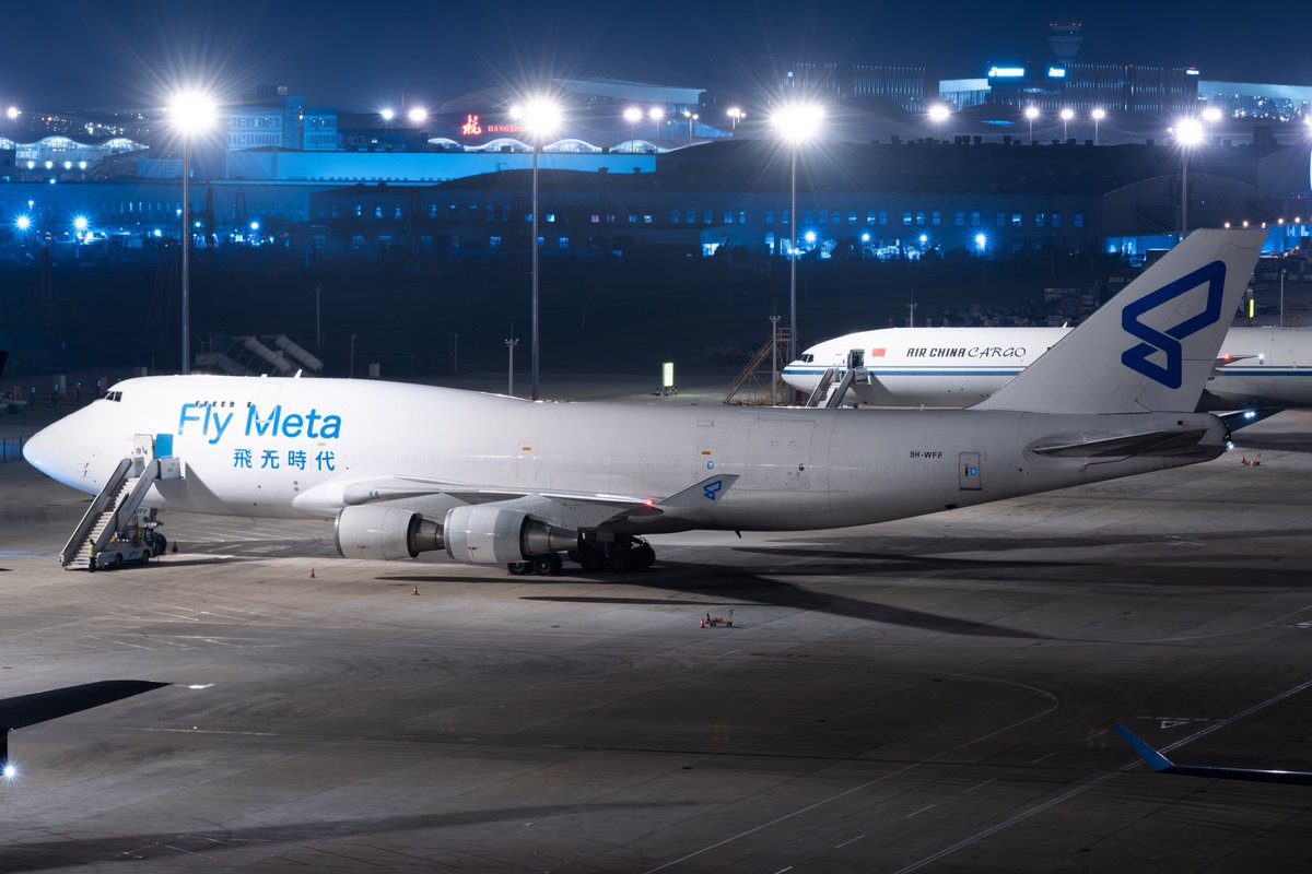 fly_meta's tweet photo. Landed in Hangzhou last night, marking our first step in Mainland China with a fully loaded departure for Budapest ✈️ Excited for the journey ahead! #flymeta #cargofreighter #b747 #boeing #boeing747 photo by: 王橙宣 https://t.co/uHxAAaW7a9