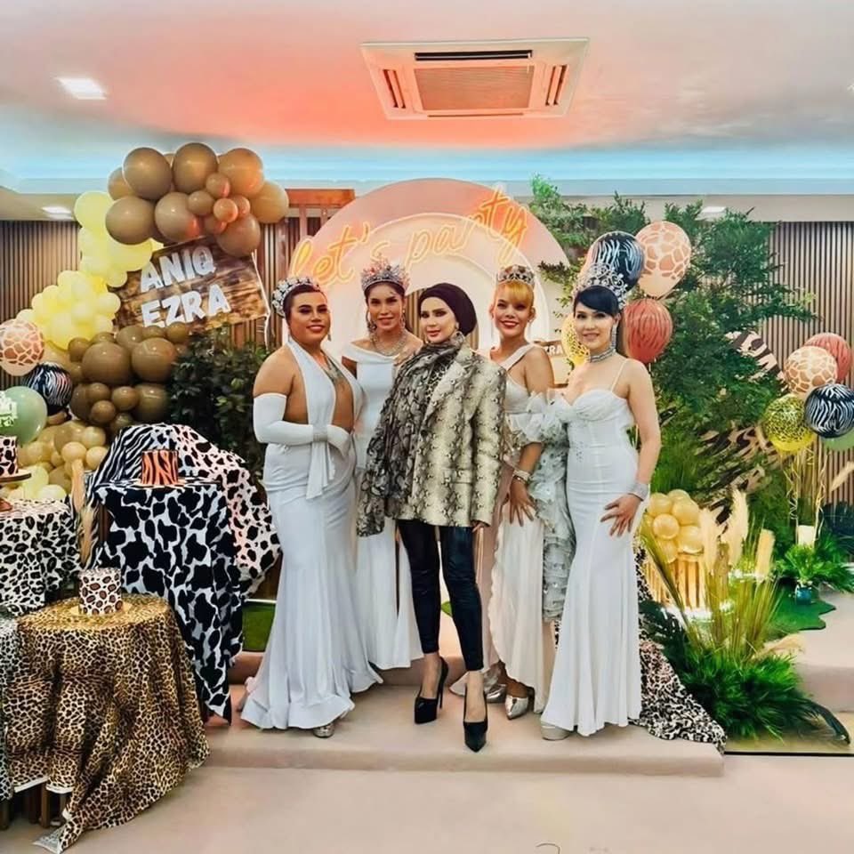 twtbiy's tweet photo. Che Ta ni hutang MARA dekat 1 juta tak bayar tapi menyempat buat birthday party anak. https://t.co/jCKU8ZfRu8
