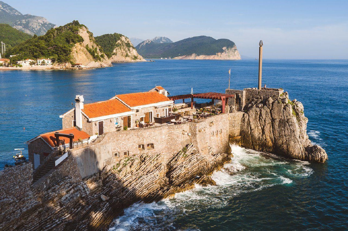 🔉 World Junior U20 Championship 2025: Registration is open!

FIDE and the Chess Federation of Montenegro are pleased to invite all FIDE member federations to participate in the World Junior U20 Chess Championship 2025. The event will be held in Petrovac, Montenegro 🇲🇪 from