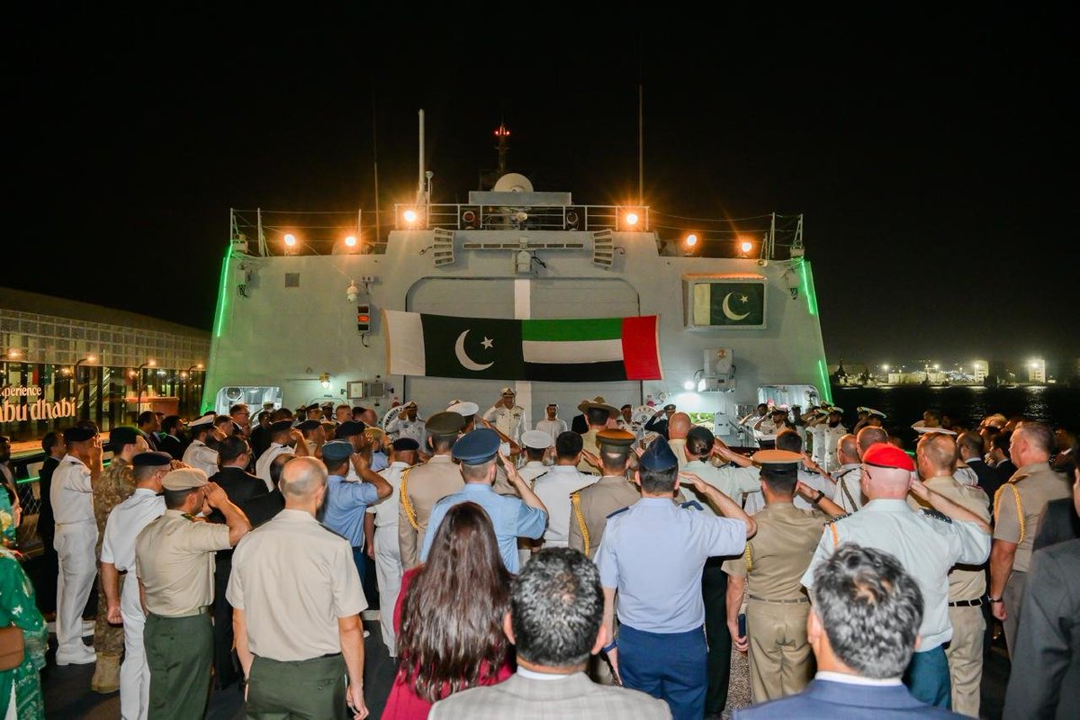 Defence_IDA's tweet image. PNS SHAMSHEER Overseas Deployment Highlights:
🇦🇪 Exercises with UAE Navy &amp;amp; Royal Navy (HMS Lancaster).

Port Visit in UAE: Strengthening diplomacy, welcoming foreign dignitaries &amp;amp; Pakistani community.

Conducted Boarding Ops &amp;amp; Anti-Narco Ops in the Indian Ocean.
 #GlobalPresence