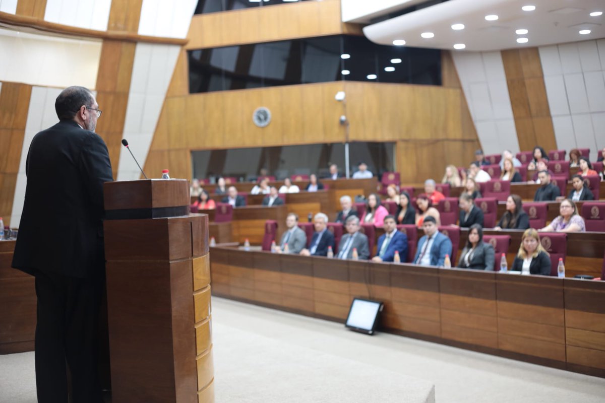 Las palabras de apertura estuvieron a cargo del senador <a href="/EdgarLopez2018/">Edgar López</a>, titular de la Comisión de <a href="/compcdsenadopy/">Comisión Personas con Discapacidad Senado Py</a>, acompañó el evento el senador <a href="/ruvelazquezpy/">Rubén Velázquez</a>, miembro de la instancia legislativa.

#SenadoPy