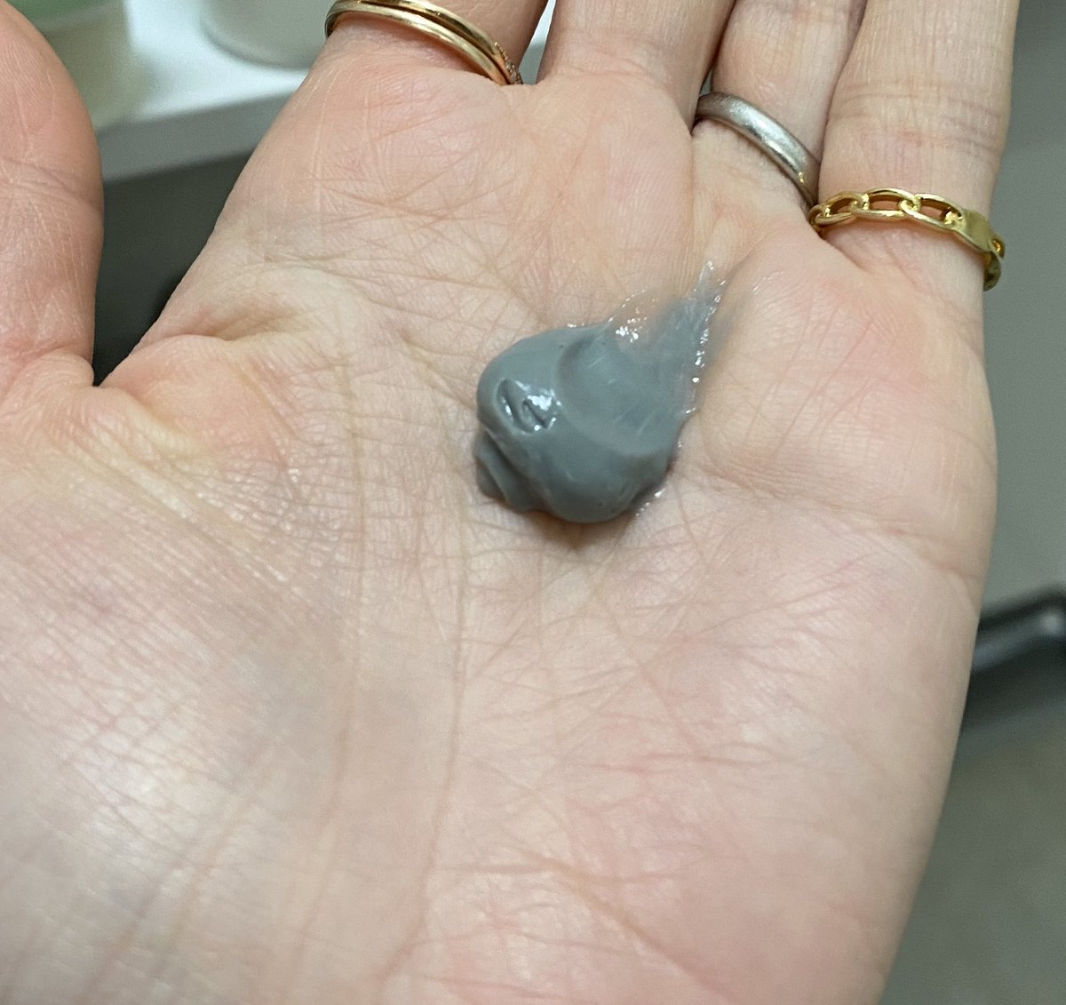 DmccBn's tweet photo. モニター品いただきました

@trophee_app 様

こう言うものを使ったことがなかったのでワクワクしてました！
ミントの香りで、サラサラ。
ほんとシャンプーしたみたいで驚きです！
こう言うものがあるんだなぁ〜といい発見にもなりました！
ありがとうです☺️

#tropheeでサステナコスメWELEDAモニター https://t.co/0jnJBcCkJ7