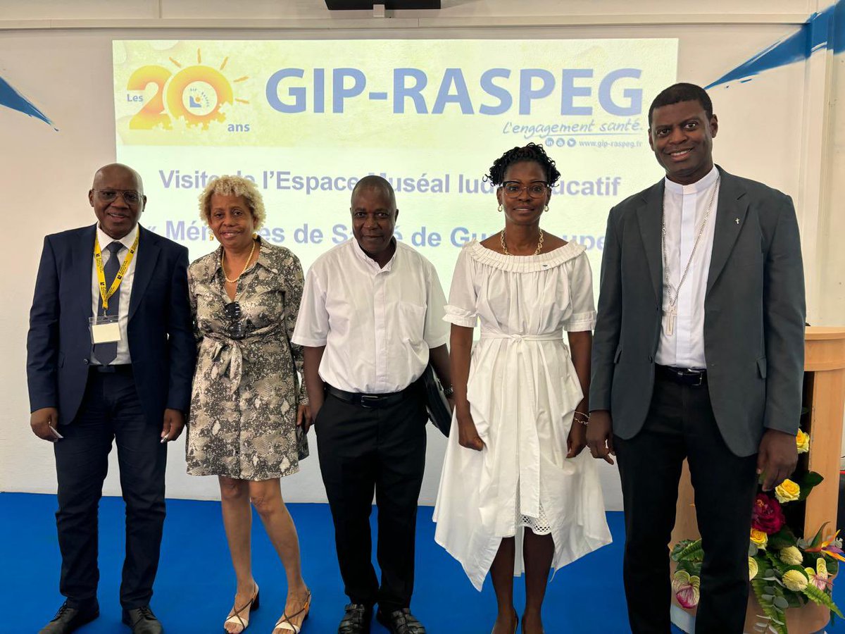 À l’occasion de ses 20 ans, le GIP-RASPEG DAC-DSR Guadeloupe et Îles du Sud a organisé une Assemblée Générale extraordinaire le 06 Décembre. 
Un moment d’échanges avec les membres et partenaires autour des activités du DAC dans l’offre de santé de la #Guadeloupe 
#santé #parcours
