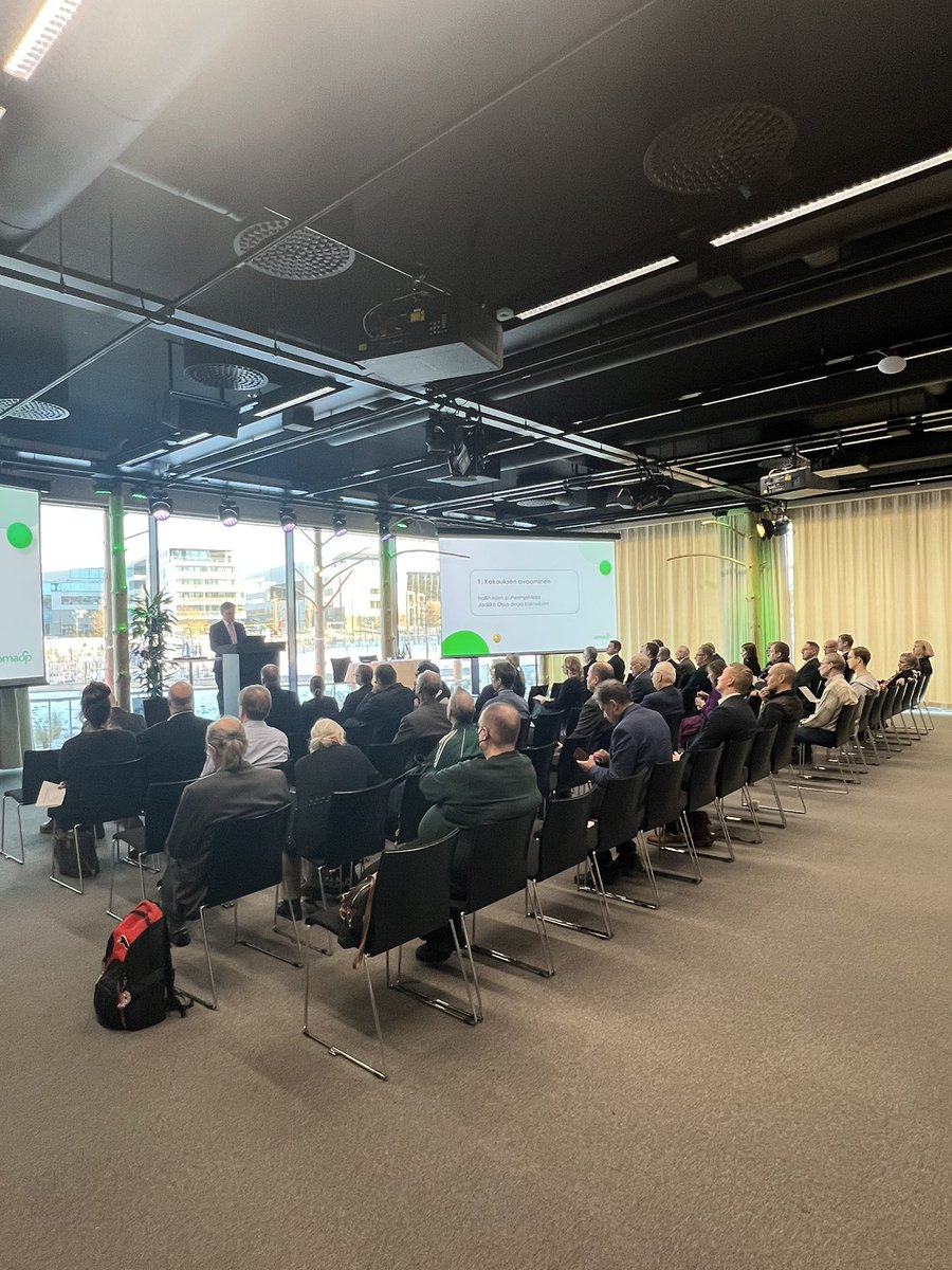 OmaSp:n ylimääräinen yhtiökokous pidettiin tänään 10.12.2024 ja kokouksessa päätettiin hallituksen jäsenten palkkioista, hallituksen jäsenten lukumäärästä ja kokoonpanosta. 💚

Hallituksen puheenjohtajana jatkaa Jaakko Ossa. 

Lue koko uutinen 👉🏼 omasp.fi/omasp/ajankoht…