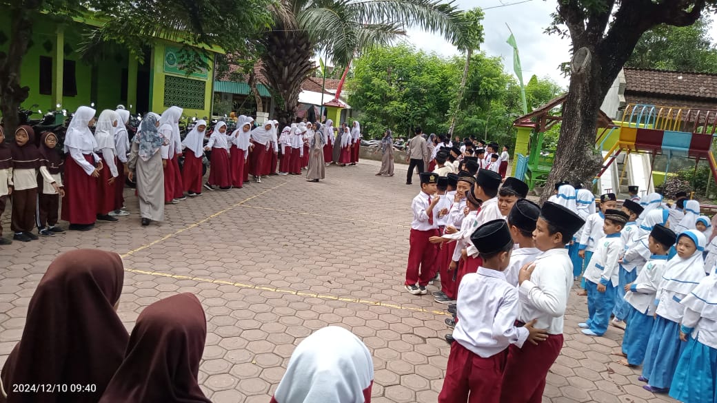 anggiaermarini's tweet photo. Alhamdulillah, semoga terus bisa diberi kesempatan menyebarkan kebaikan dan kemanfaatan untuk masyarakat.
@DPP_PKB
#pip #pendidikan #kaderpkb #dpppkb #anggiaermarini
#tulungagung #jatimvi #nahdliyyinbersatu https://t.co/znFMKhTxjF