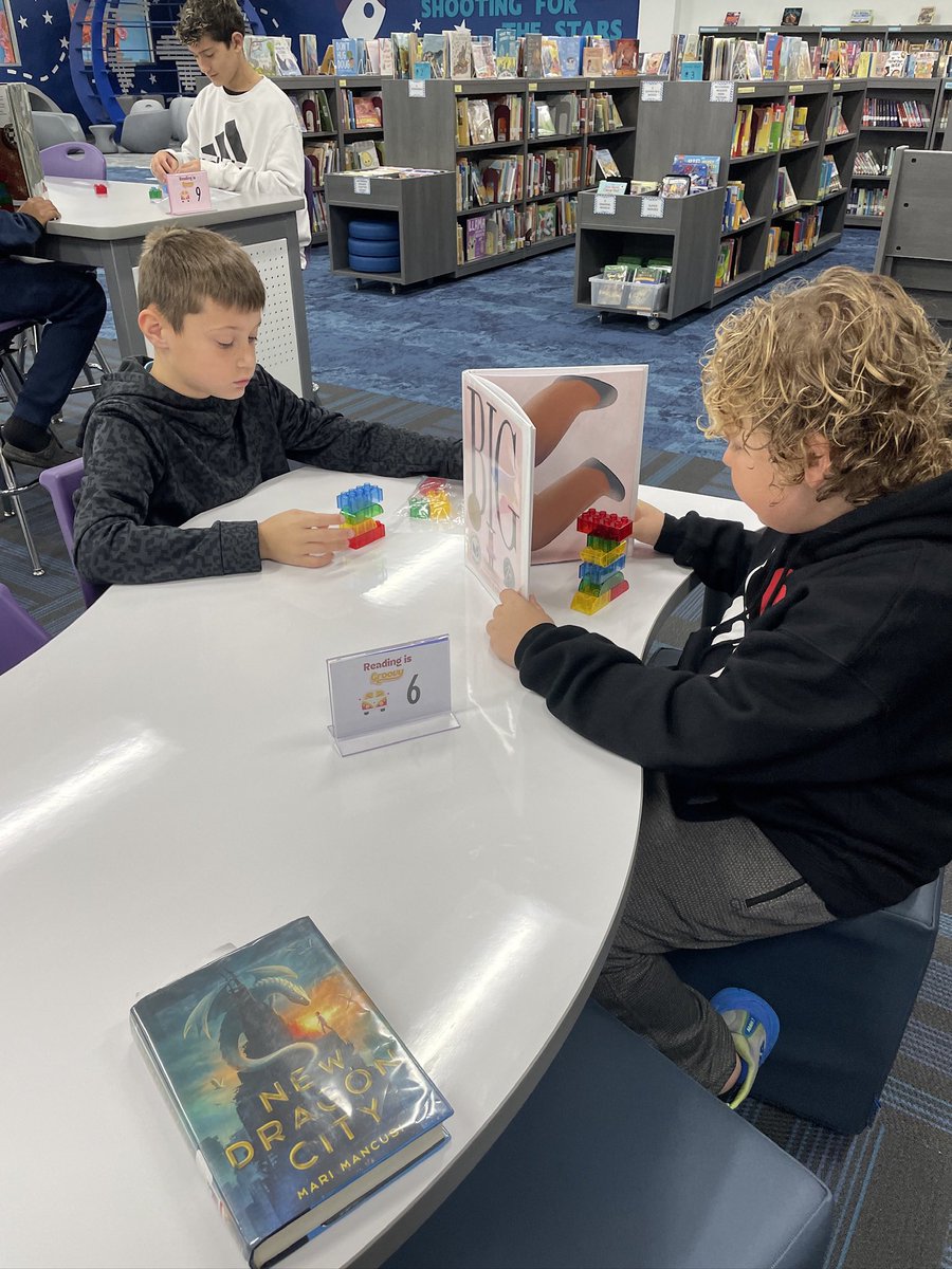 MrsMarsh4th's tweet image. It’s #HourOfCode week at @CFBRainwater! My students had the best time with unplugged coding in the library! @nicgreenleaf @CFBISD