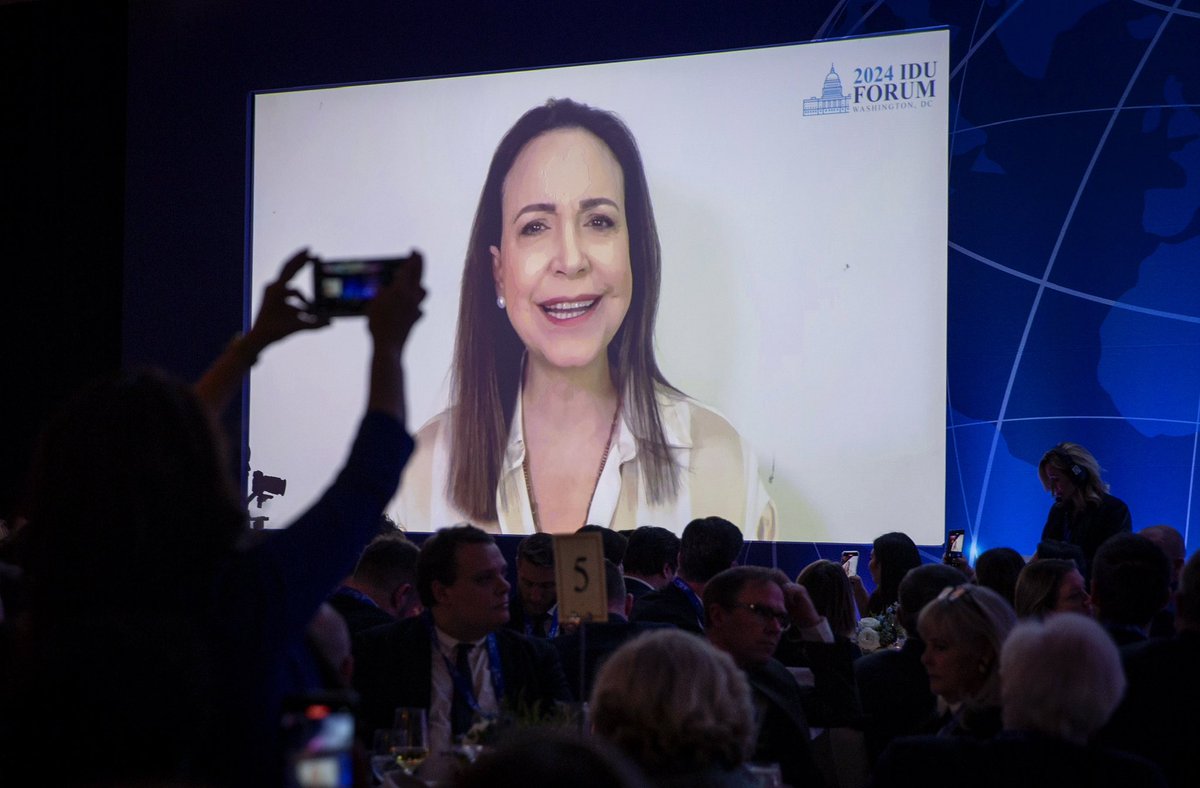 idualliance's tweet photo. The IDU was proud to present its 2024 Bush-Thatcher Award for Freedom to #Venezuela’s Democratic Opposition and its People, represented by @MariaCorinaYA and @delsasolorzano. 

The Venezuelan people deserve to see their country’s democratic destiny fulfilled and, through the tireless work and great sacrifices made by its opposition, that day will undoubtedly come. 🇻🇪

The IDU Award for Freedom recognizes an IDU party or individual advancing our core values: freedom, democracy, the rule of law and the protection of human dignity. The IDU Award for Freedom is awarded annually by the IDU Chairman. #venezuelalibre
