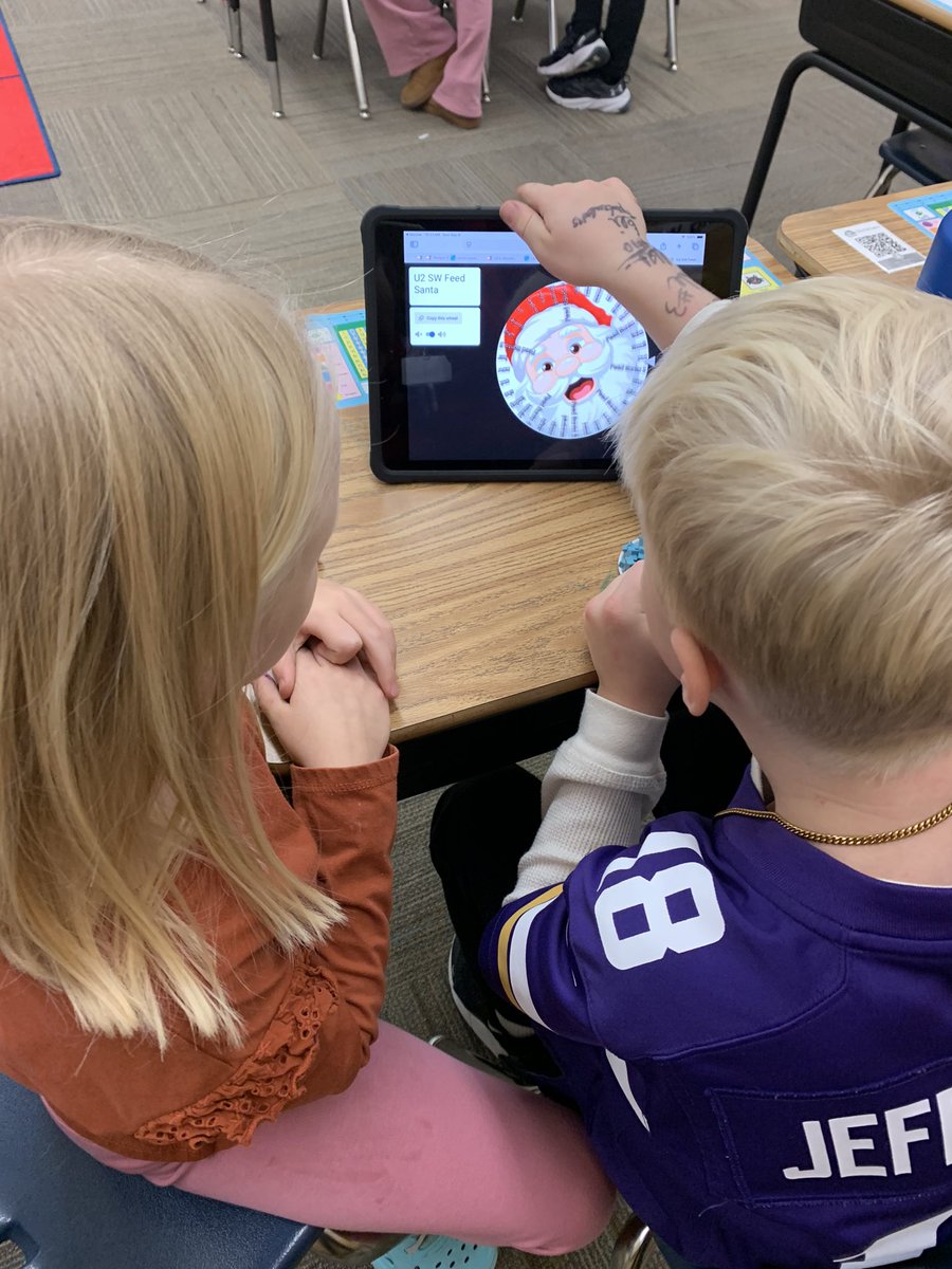 Starcevic1stKES's tweet photo. On the 10th day until Christmas break we had Santa day!  We practiced our sight words with Don’t Feed Santa and wrote our letters 🎅🏼 @KPSD2KES @KPSD2KPS https://t.co/tyum2VFuNS