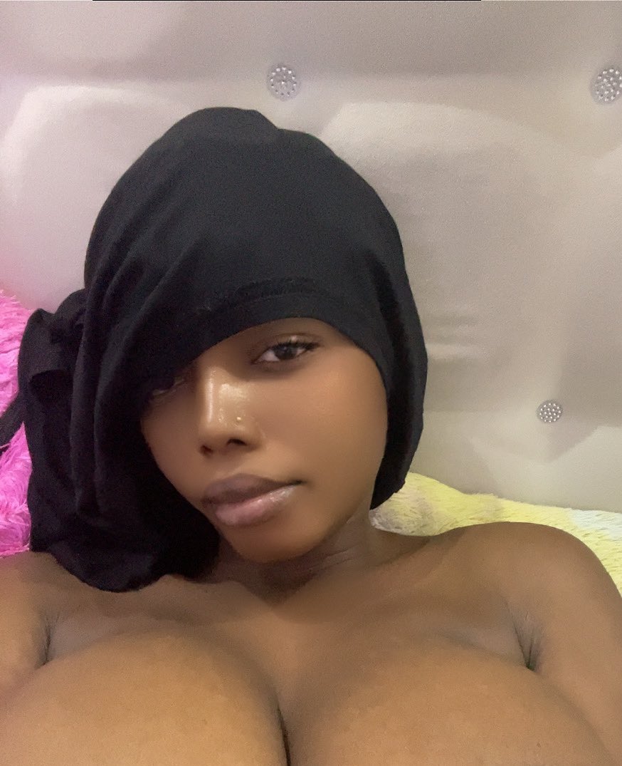 This one don day trend

Dm for the cra*y video 😛😛