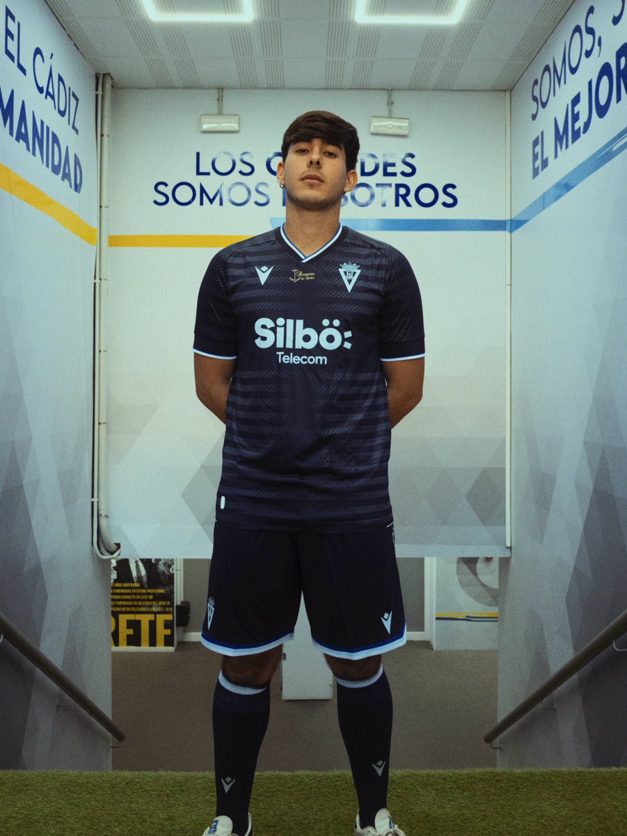 👕💛 Un #CádizCF muy de #Cádiz, como <a href="/RosariodeCadiz/">Rosario de Cádiz</a>.