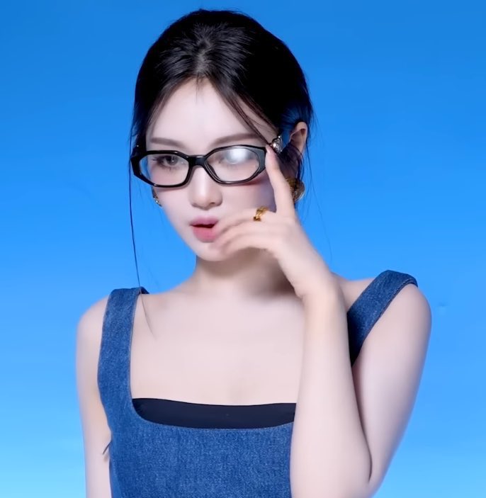 ningning tweet media