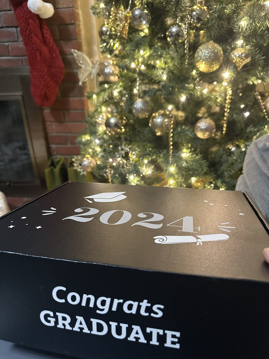 JPBusiness_'s tweet photo. Excited to share that I Received my #MDP2024 graduate holiday box ! 

Thank you @ATT @mdp_att @TheNEStates ! 

#TheJourneysJustBeginning! https://t.co/sFyFoFkpH2