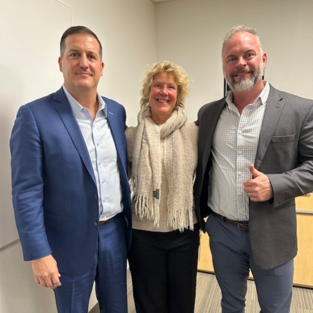 XLERATORHD's tweet image. Bill Gagnon, COO, and Josh Griffing, Director of Marketing &amp;amp; International Business, had the honor of meeting with #Massachusetts Climate Chief Melissa Hoffer to explore how our #sustainable #touchless #handdryers can help the state achieve its ambitious #climate goals.