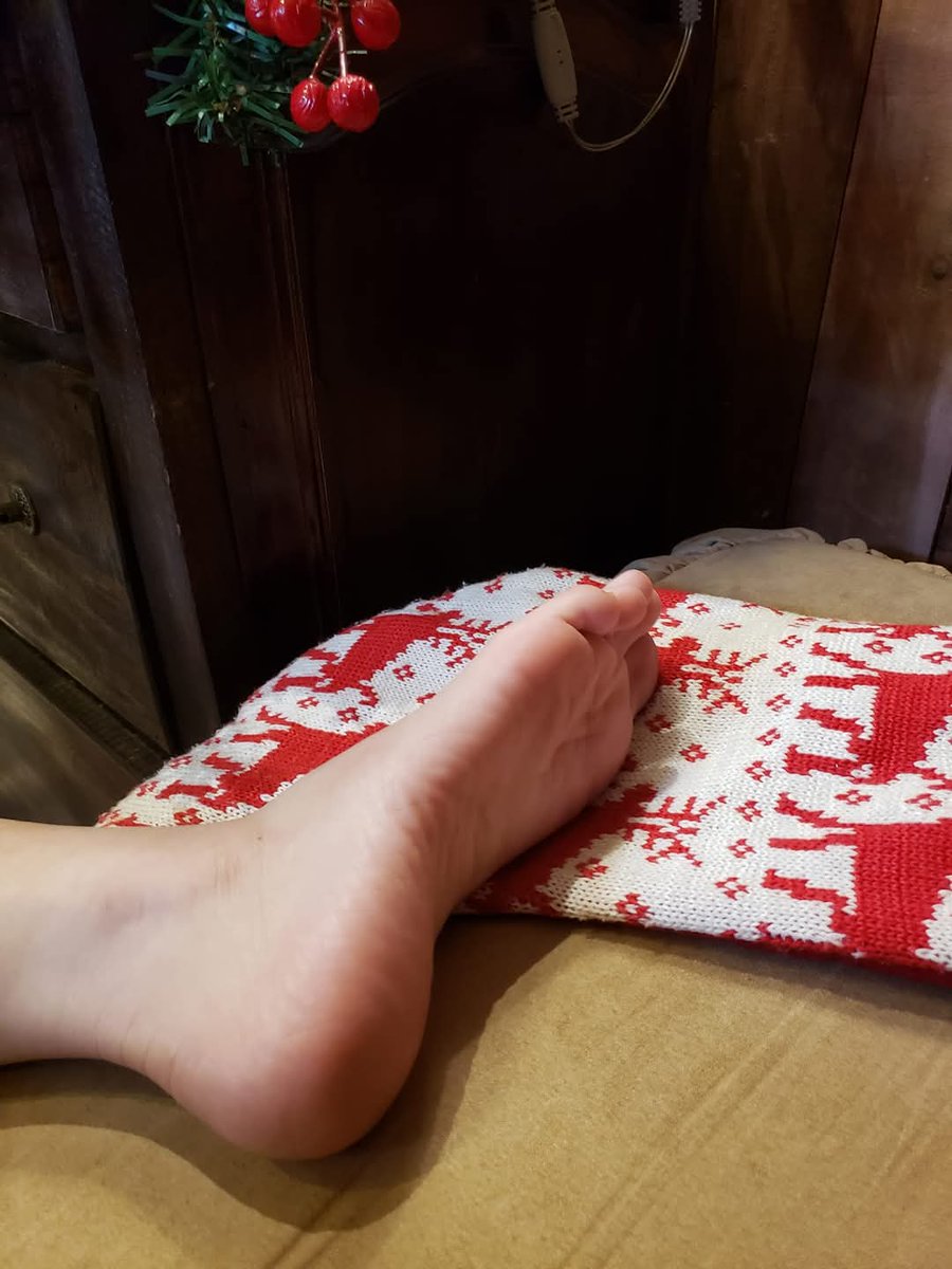 BuiChien90's tweet photo. #feetِ #sole #Girls2 #chandep #chanxinh #sexy #vietnamese #Chinese #Japan #feetvietnam https://t.co/KgYqBOsND1