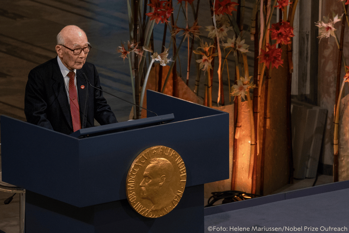 NobelPrize's tweet photo. Terumi Tanaka, is one of the survivors of the atomic bombing of Nagasaki. Today he delivered the 2024 Nobel Peace Prize lecture on behalf of the organisation Nihon Hidankyo, which has steadfastly worked towards eliminating nuclear weapons and reminding the world of the horrific suffering they cause:

“The deaths I witnessed at that time could hardly be described as human deaths. There were hundreds of people suffering in agony, unable to receive any kind of medical attention. I strongly felt that even in war, such killing and maiming must never be allowed to happen […]

It is the heartfelt desire of the Hibakusha that, rather than depending on the theory of nuclear deterrence, which assumes the possession and use of nuclear weapons, we must not allow the possession of a single nuclear weapon.

Please try to imagine -- there are 4,000 nuclear warheads, ready to be launched immediately. This means that damage hundreds or thousands of times greater than that which happened in Hiroshima and Nagasaki could happen right away. Any one of you could become either a victim or a perpetrator, at any time. I therefore plead for everyone around the world to discuss together what we must do to eliminate nuclear weapons, and demand action from governments to achieve this goal.”

Read Terumi Tanaka’s full speech: https://t.co/kmKf2dXVQv