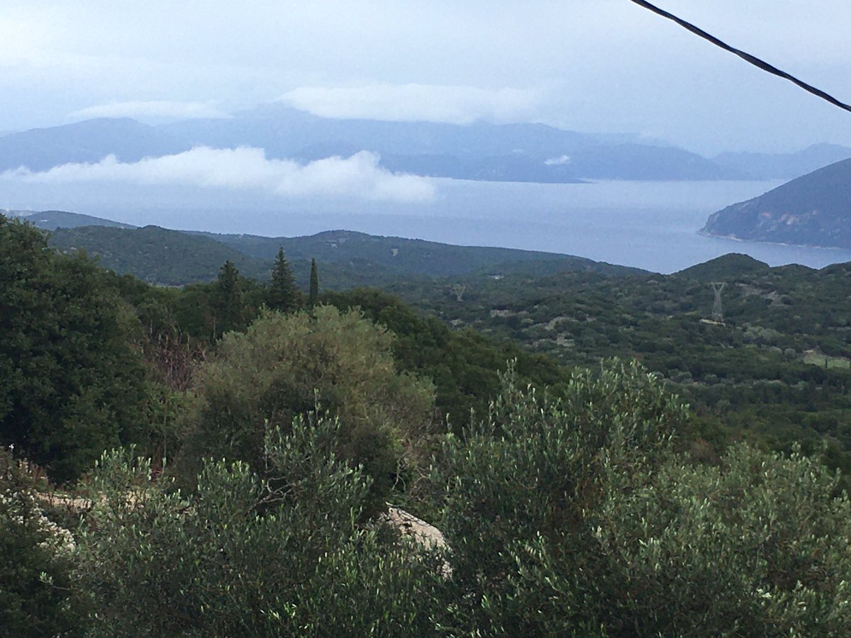 ΚΑΛΟ ΑΠΟΓΕΥΜΑ ΣΕ ΟΛΟ ΤΟΝ ΚΟΣΜΟ…ΚΑΛΕΣ ΓΙΟΡΤΕΣ ΑΠΟ ΤΟ ΠΑΤΡΙΚΟ ΜΑΣ ΣΤΟ ΧΩΡΙΟ ΠΑΤΡΙΚΑΤΑ ΕΡΥΣΟΥ ΚΕΦΑΛΗΝΙΑΣ.!!!!!