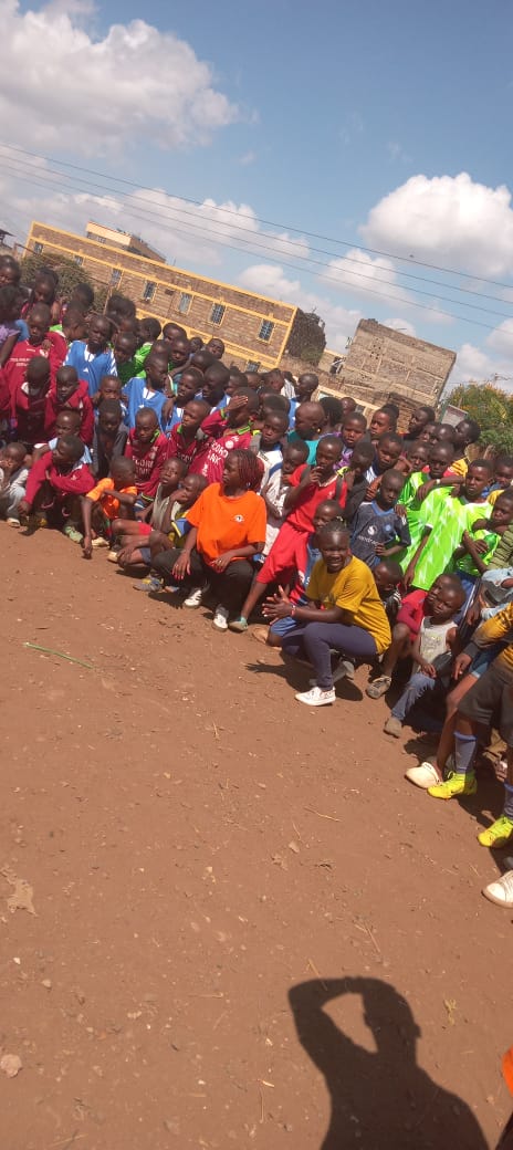 StephJayde2's tweet photo. Sports breaking barriers! Dandora football tournament highlighted PrEP, HIV prevention, and access to services. Together, we can achieve #endnewhivinfectionsby2030. 🏳️🌈
#CHEZASAFENAPREP #HIVPREVENTIONSTRATEGIES #worldaidsday #sportsforhealth #gettested #prepring @MaonoAfrica https://t.co/r1tdeAm3dw
