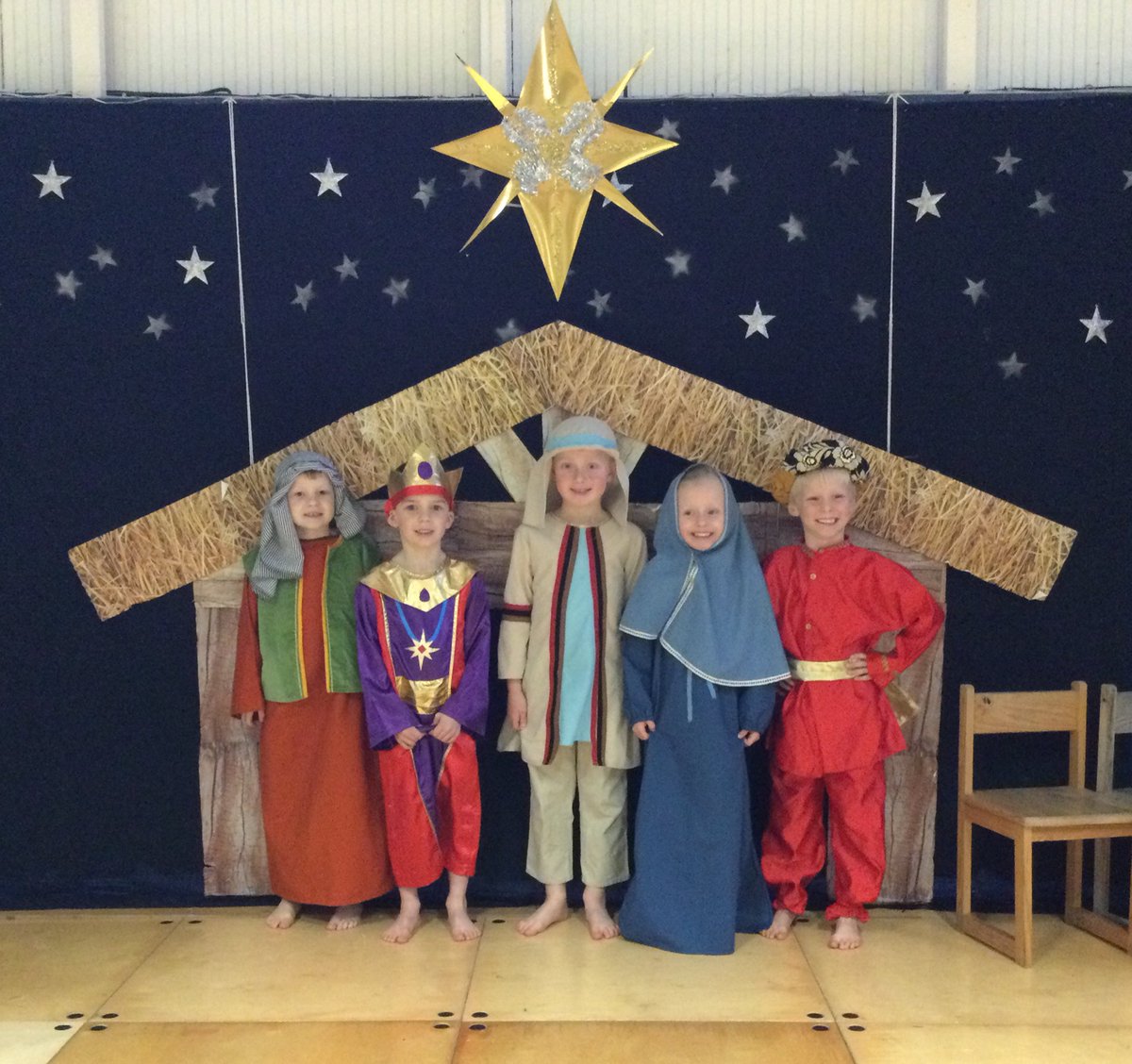 stlukesschoolsw's tweet photo. 🎄🌟 Our school’s Nativity play, Prickly Hay, is here! 🌟🎄 Join us for a beautiful retelling of the Christmas story, filled with heartwarming performances from our talented pupils. A festive tradition you won’t want to miss! ✨🎭 #NativityPlay #PricklyHay #ChristmasSpirit https://t.co/Ngbm7QpoX6