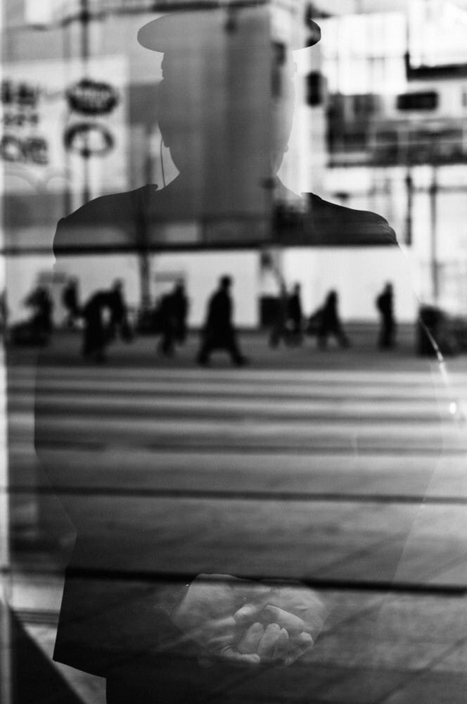 Penmanphoto's tweet photo. Day 11 in Tokyo, Japan.
Copyright Phil Penman

#tokyo #blackandwhite #streetphotography https://t.co/63wjqpuEXF