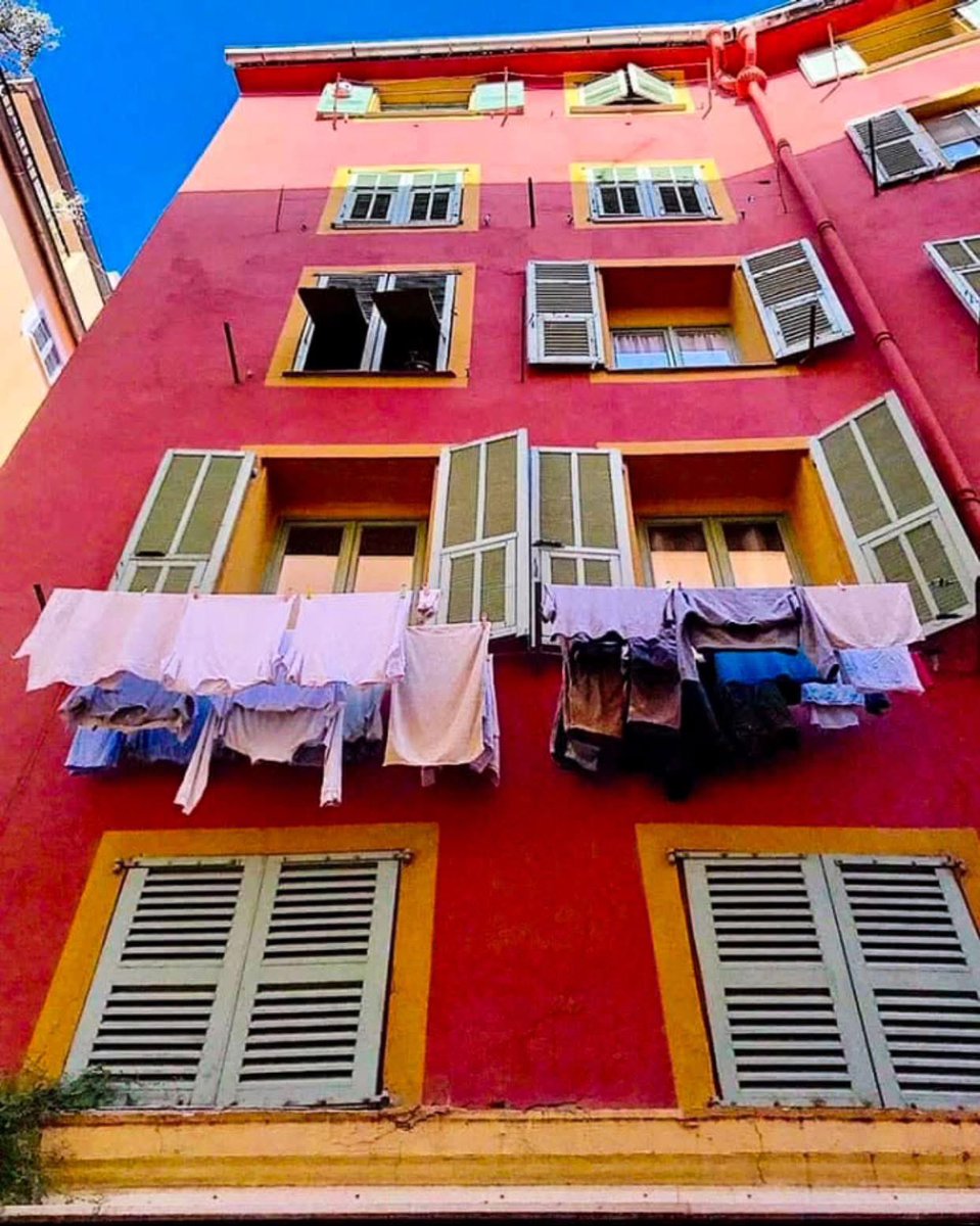 MaryzeC1056's tweet photo. #Nice06 #vieuxnice #bugada https://t.co/sFl7j5MVYT