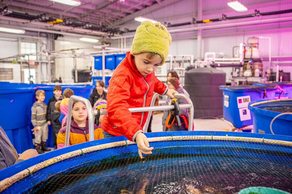 We loved hosting Franklin County Home School for a hands-on tour at KSU! 
Students explored aquatic life, learned about species’ traits and behaviors, and even helped feed some hungry tilapia. 
Moments like these spark curiosity and inspire future scientists. Thanks for visiting!