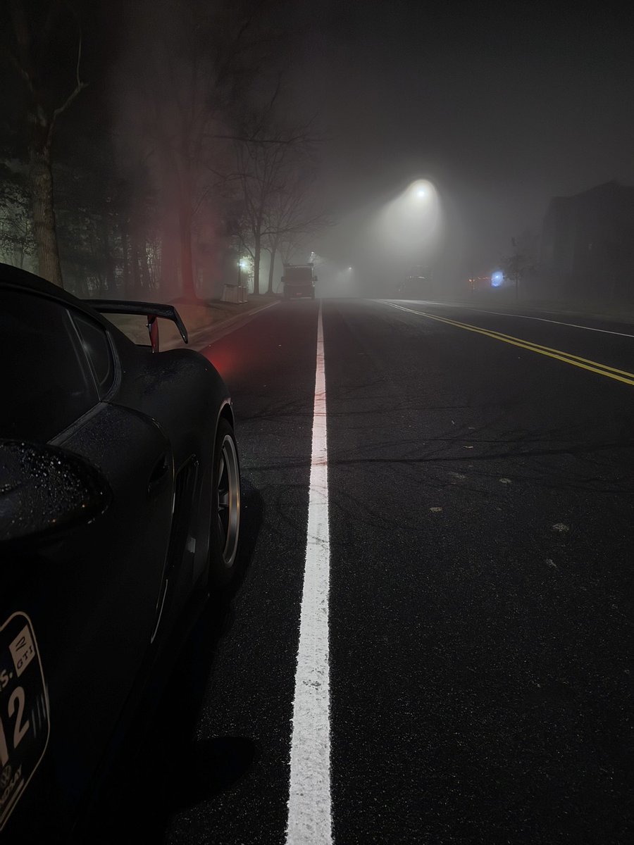 Deviousbb's tweet photo. foggy morning today https://t.co/NUI0SYaExT