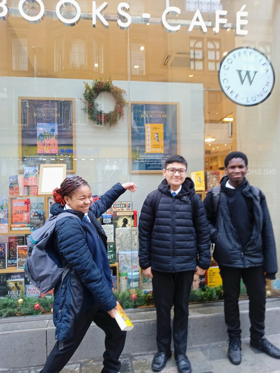 Book buying at <a href="/WaterstonesGla/">Waterstones Glasgow</a> today - great selection chosen by pupils 📚🎄😀 <a href="/Paisley_Grammar/">Paisley Grammar School</a>