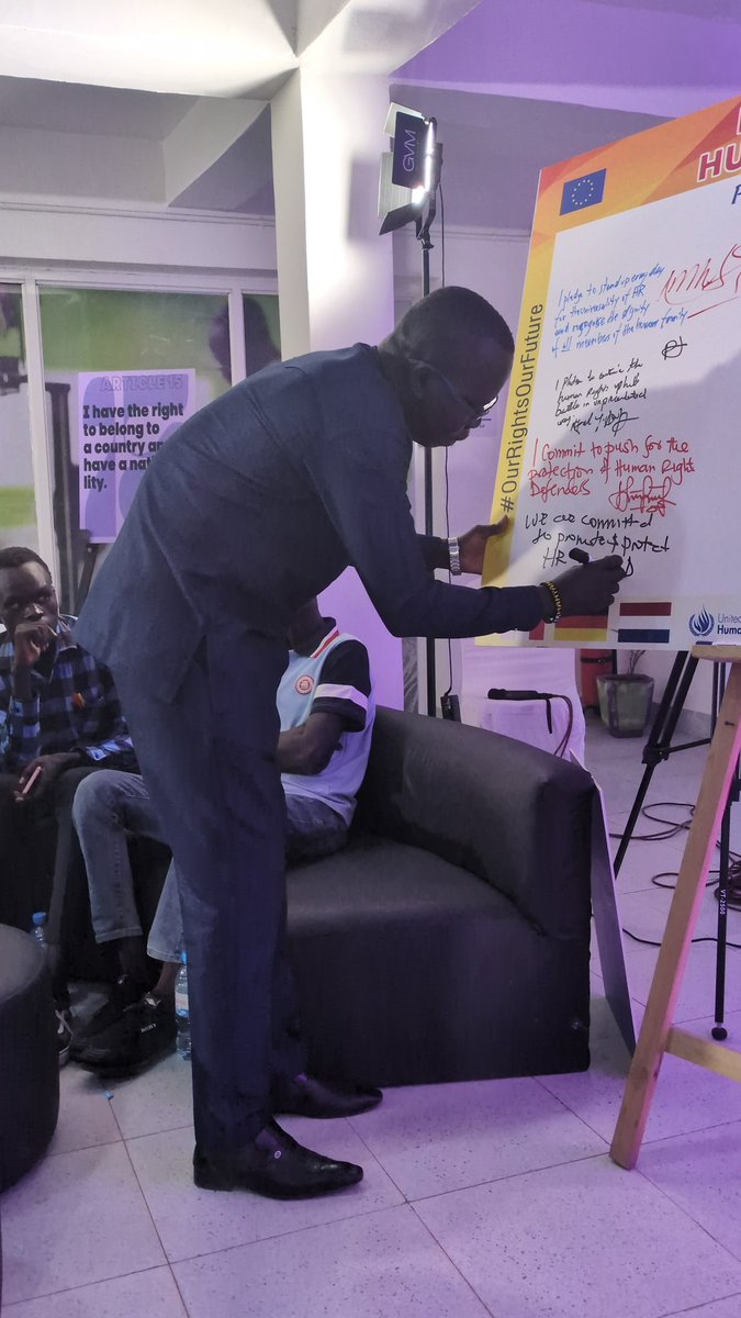 TerManyag1's tweet image. As we celebrate International Human Rights Day, I am committed to continuing my advocacy for the human rights of all individuals in South Sudan

@sshrdNetwork
@freedomhouse
@FrontLineHRD
#Humanrightsfirst