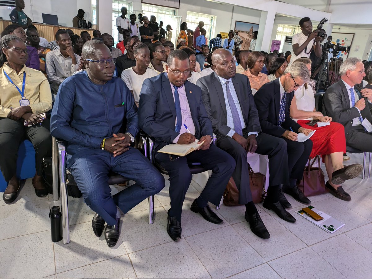 TerManyag1's tweet image. As we celebrate International Human Rights Day, I am committed to continuing my advocacy for the human rights of all individuals in South Sudan

@sshrdNetwork
@freedomhouse
@FrontLineHRD
#Humanrightsfirst