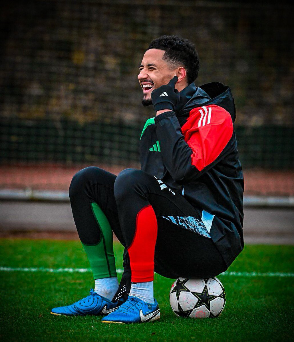 alexAFC__'s tweet photo. 📷| Prince of Bel-France 😉 

#RetouchEdits #EditmyOwn #ArsenalPic https://t.co/cqMjhQkZ5H