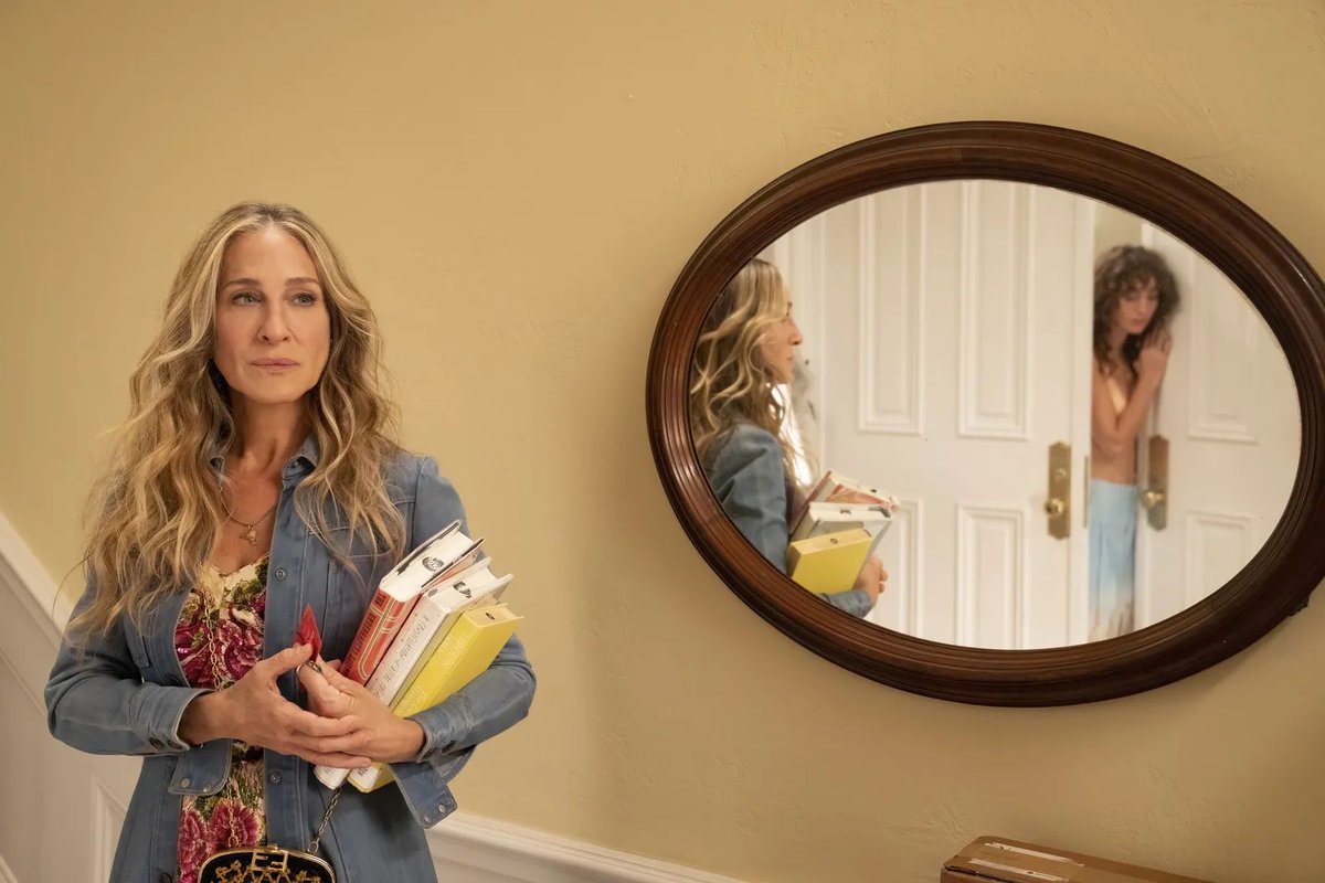 i_D's tweet photo. Carrie Bradshaw is an official Booker prize judge.

Read more at https://t.co/BXUWe8mY3m. https://t.co/fcc1IWsGD9