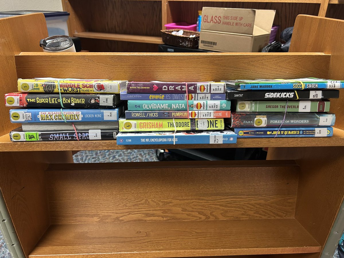 I may not have classes scheduled for library visits today, but students are still using the library! Mrs. Harper’s classes are submitting personal book shopper requests like crazy. ❤️📚