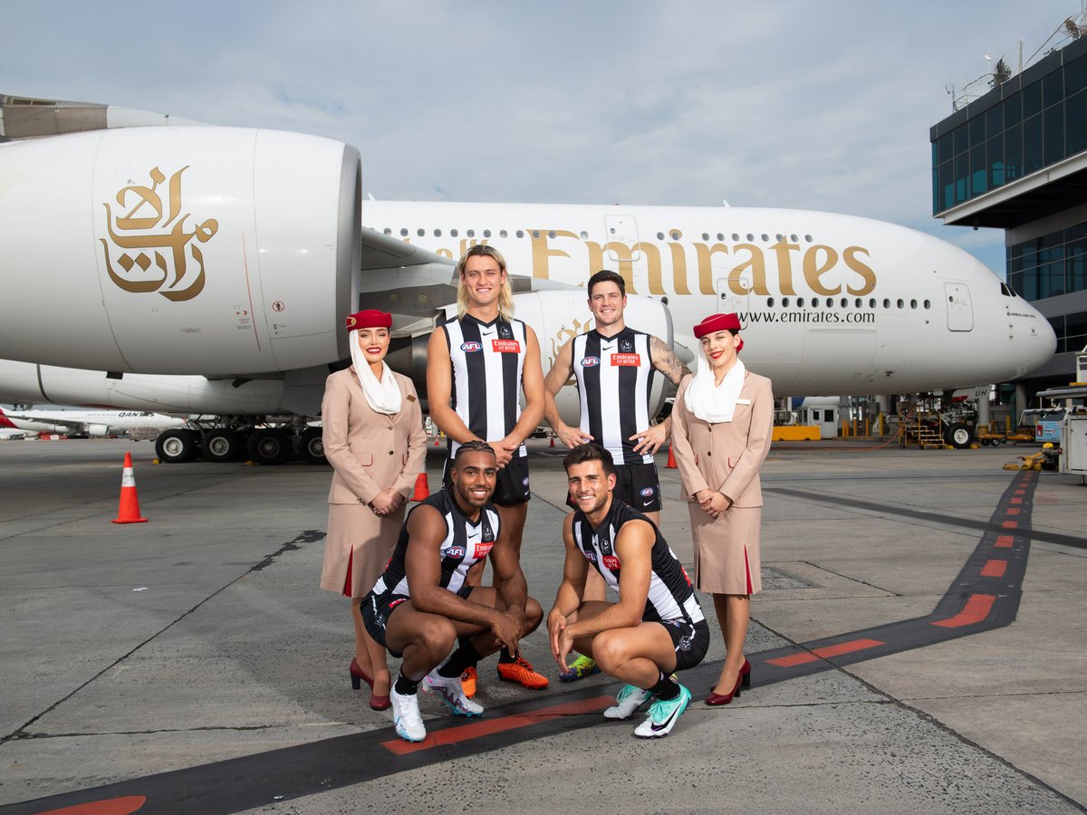 Emirates tweet media