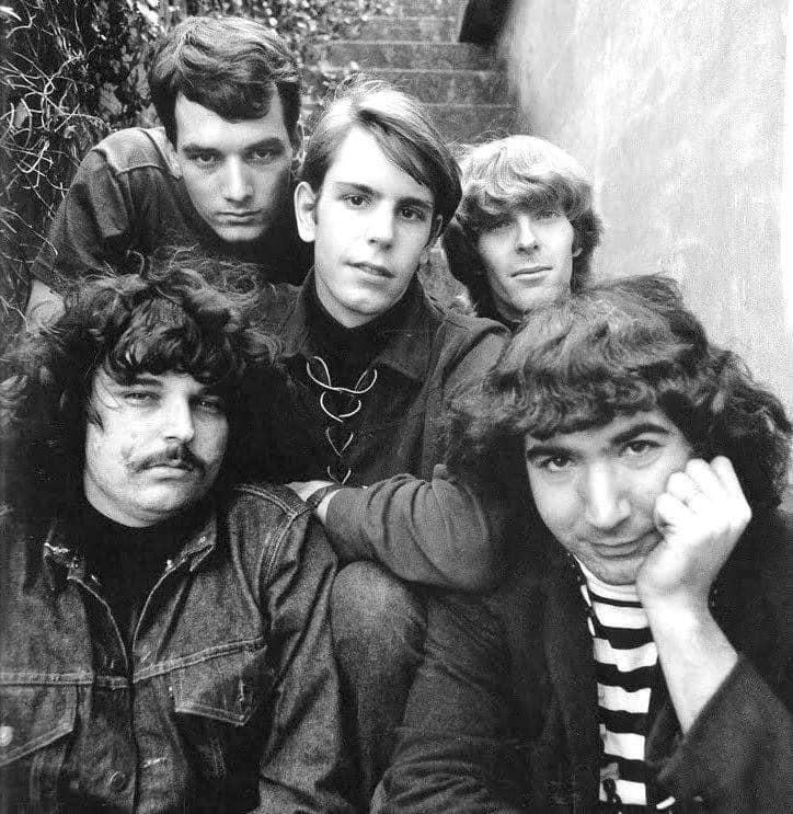 60sPsychJukebox's tweet photo. December 10 1965, A San Francisco band formerly known as The Warlocks performed for the first time under their new name, The Grateful Dead. The Warlocks made their public debut on May 5, 1965 at Magoo's Pizza Parlor in Menlo Park, California. They were part of the Acid Tests, a series of freeform events hosted by Ken Kesey, Ken Babbs, and the Merry Pranksters.