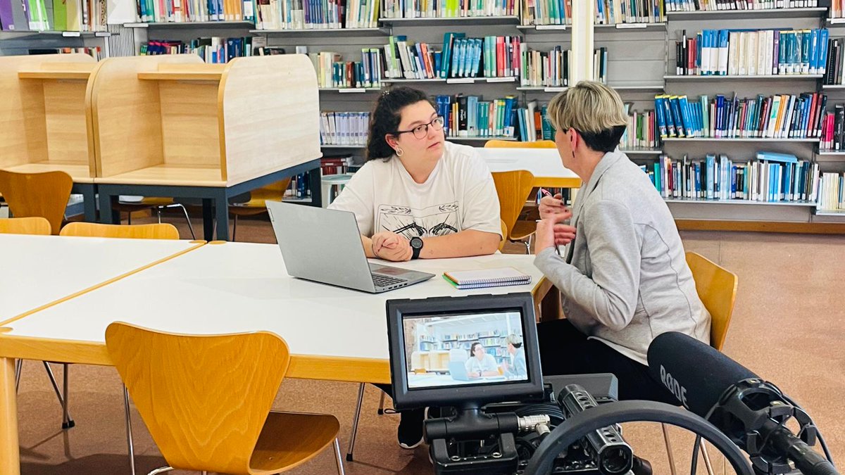 📺 Diumenge, el programa <a href="/30minuts/">30 minuts</a> va emetre el reportatge "Intrusisme: La salut en perill" en el que hi intervenia la terapeuta ocupacional i docent de l'EUIT Loreto Gonzalez, a proposta del <a href="/COTOC_cat/">COTOC</a>. 

El programa abordava el problema de l'intrusisme laboral en el món