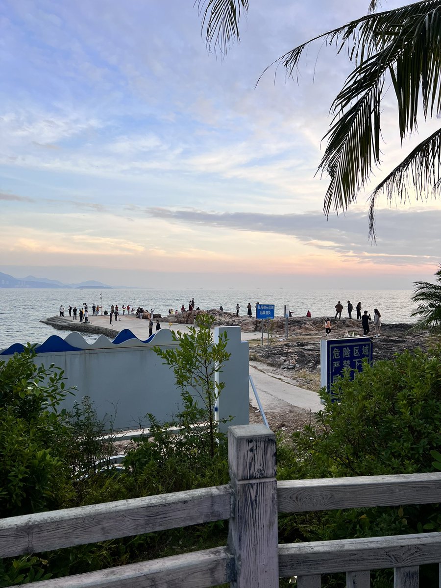asian_sui's tweet photo. Home sweet home! Finally out of the city.
Itβs time to let the supercycle run π
Water everywhere π¦ @SuiNetwork
#china #tenmiles #silverbeach #suinetwork #waterchain https://t.co/Gye1OXuZFp