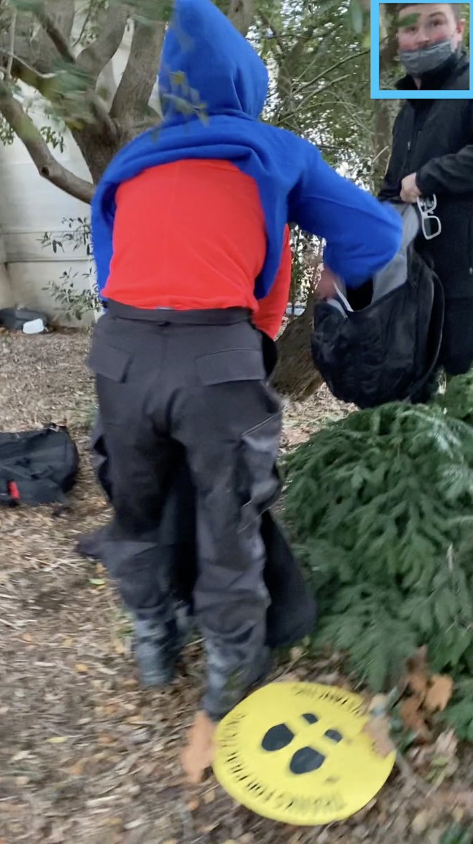 CoryCullington's tweet photo. 10x16 - Brenden Reed (#QuickChangers, 1 of 3) from Ohio.
Brenden was seen changing clothes in bushes near the NE corner of the Capitol with his two companions, Kierra Horvath and Shane Riggenbach. Brenden is suspected of assaulting an officer on the North side of the building. https://t.co/e30pPFEaYm