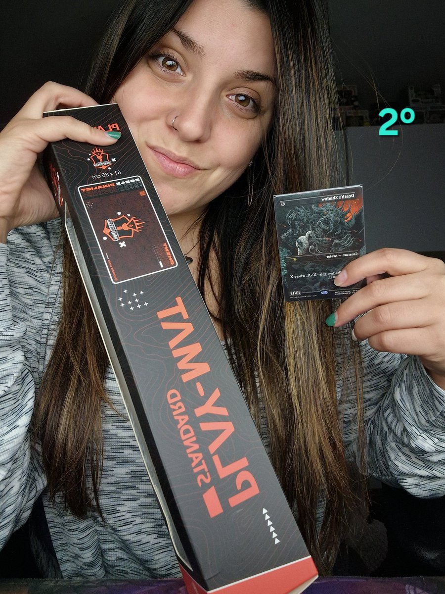 Se cumple un año de uno de los días más felices de mi vida y estamos en navidad así que queremos compartir con ustedes este pedazo de sorteo con la ayuda de VIP+Mulligan🥳🎄

PARA PARTICIPAR:
Follow a mí a <a href="/VIPeventosmtg/">VeryImportantPlayers</a> y <a href="/TiendaMulligan/">Mulligan</a> ✅️
Dar RT🔁
Menciona a 2 amigos🫂

GL🍀