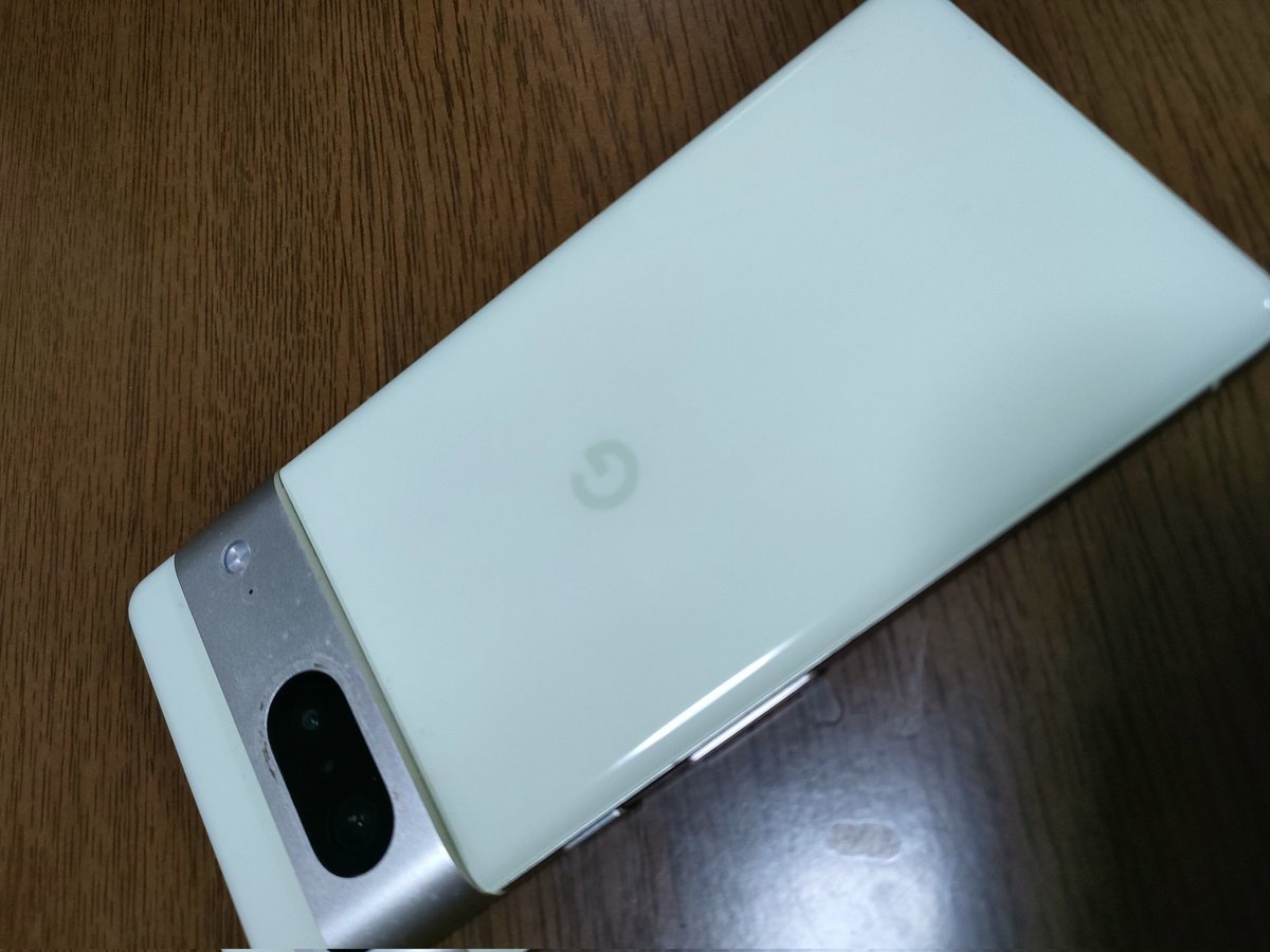 NetworkcameraPC's tweet image. Pixel7が突然、文鎮になりました。ありがとうございました。1.4年の寿命でした。

ハード的な故障かな