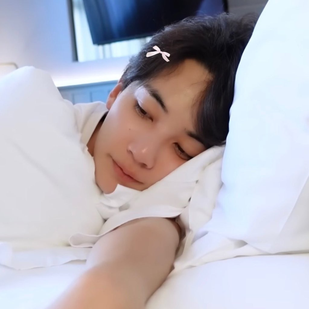 🎀 (@hannieasbunny) on Twitter photo 