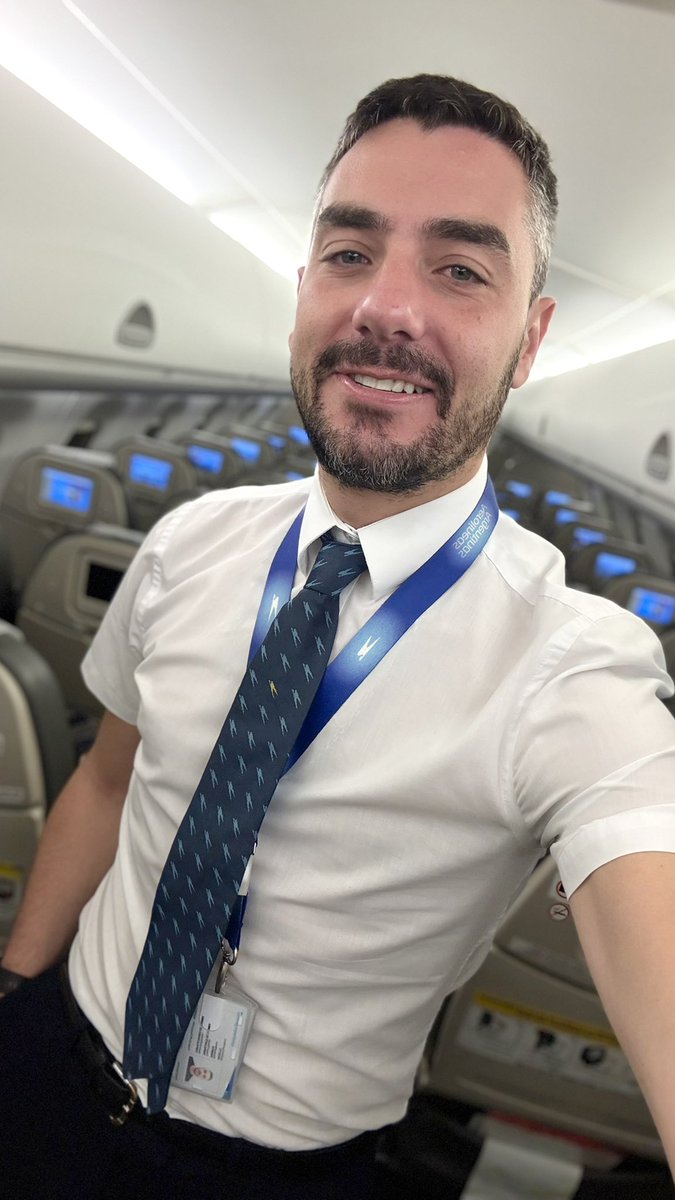 franros89's tweet photo. ✈️ https://t.co/ZmC4vnoR7z