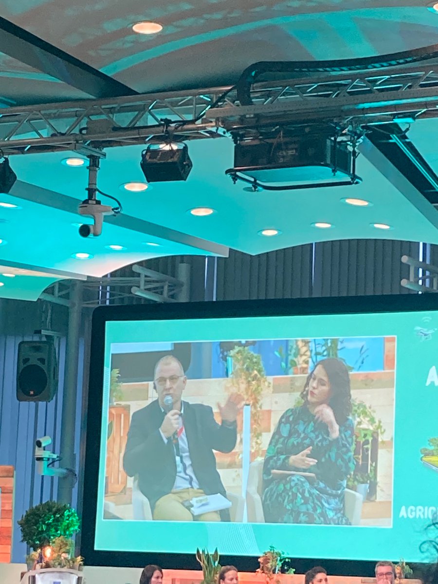 Perrin_Cam's tweet photo. .@COPACOGECA’s @benoistcdric deplores the lack of coherence and consistency across policies affecting food & agriculture.
That’s why the EU needs a #CommonFoodPolicy with a #FoodSystems approach!
#EUAgriFoodDays https://t.co/2nyIT8UUar