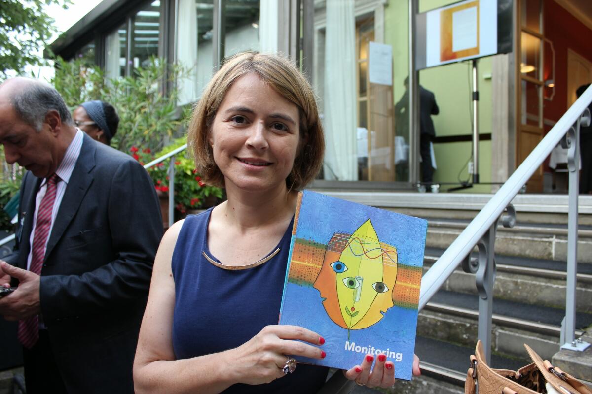 When I was UN Special Rapporteur, we issued the "Handbook on realizing the #HumanRights to water &amp; sanitation". 
 
We addressed the "what" then. Now it's time to be clear on the "who" &amp; the "how" if we want promises turned into actions: tinyurl.com/bdhkfbc8
 
#HumanRightsDay